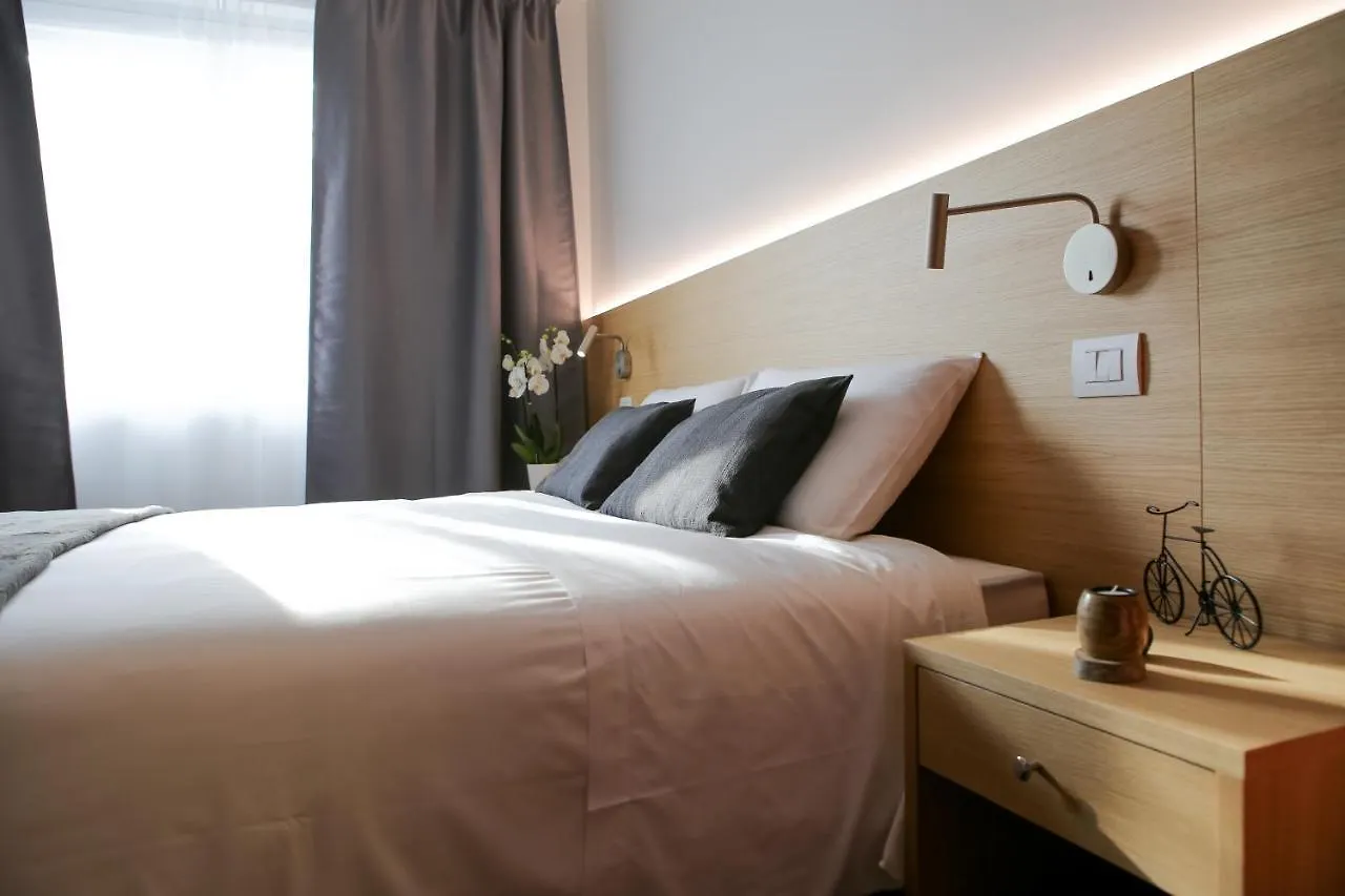 Bed And Bike فيرونا بيت ضيافة